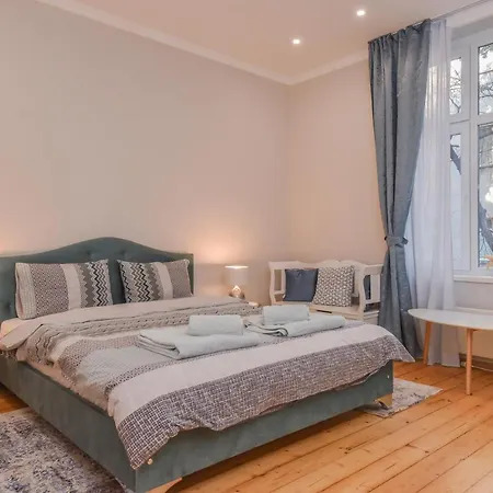 דירה Spacious Vintage 2br, 2bath By Flat Mаnager סופיה