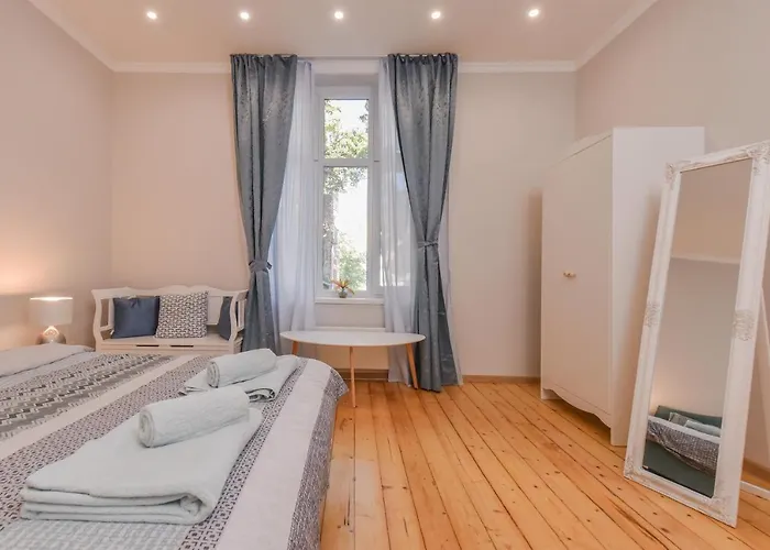 Spacious Vintage 2br, 2bath By Flat Mаnager Apartment Sofia