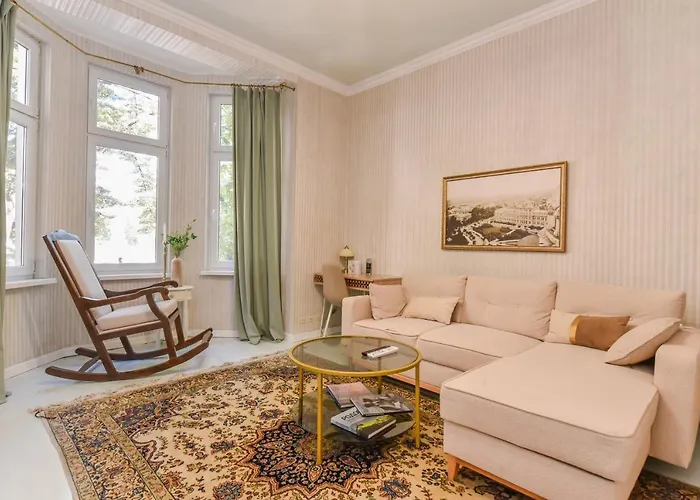 Apartment Spacious Vintage 2br, 2bath By Flat Mаnager *