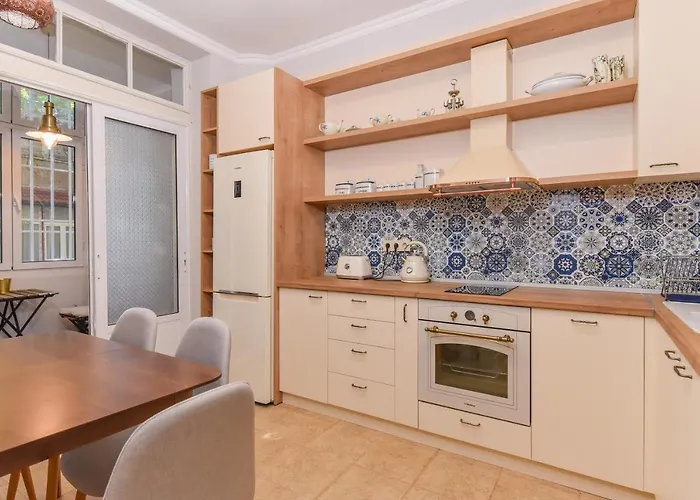 Spacious Vintage 2br, 2bath By Flat Mаnager Appartement