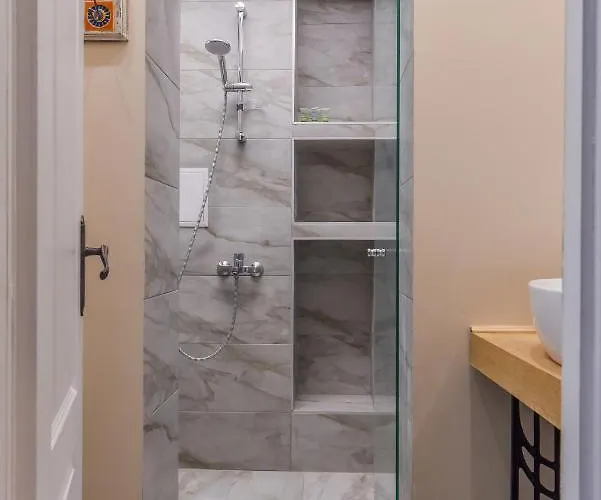 Spacious Vintage 2br, 2bath By Flat Mаnager *